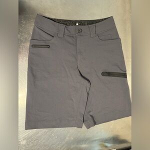 Lululemon - ‘early’ Cadence Short US32